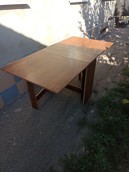 Стол книжка ЛДСП