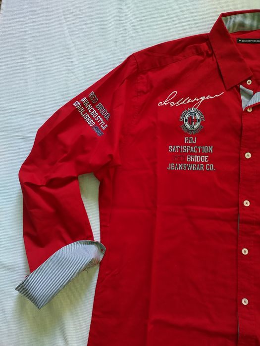 XL. Cămașă gen Camp David.