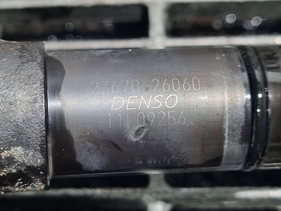 Injector Toyota RAV 4 III 2.2 D - 4D 2006 - 2012 150CP 2AD - FHV Euro5 (1357) Diesel ...