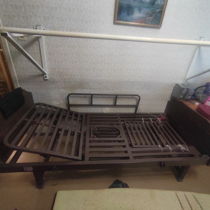 Кровать медицинская