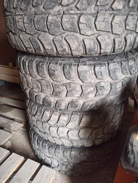 Продам шины можно в сборе 285х75R16