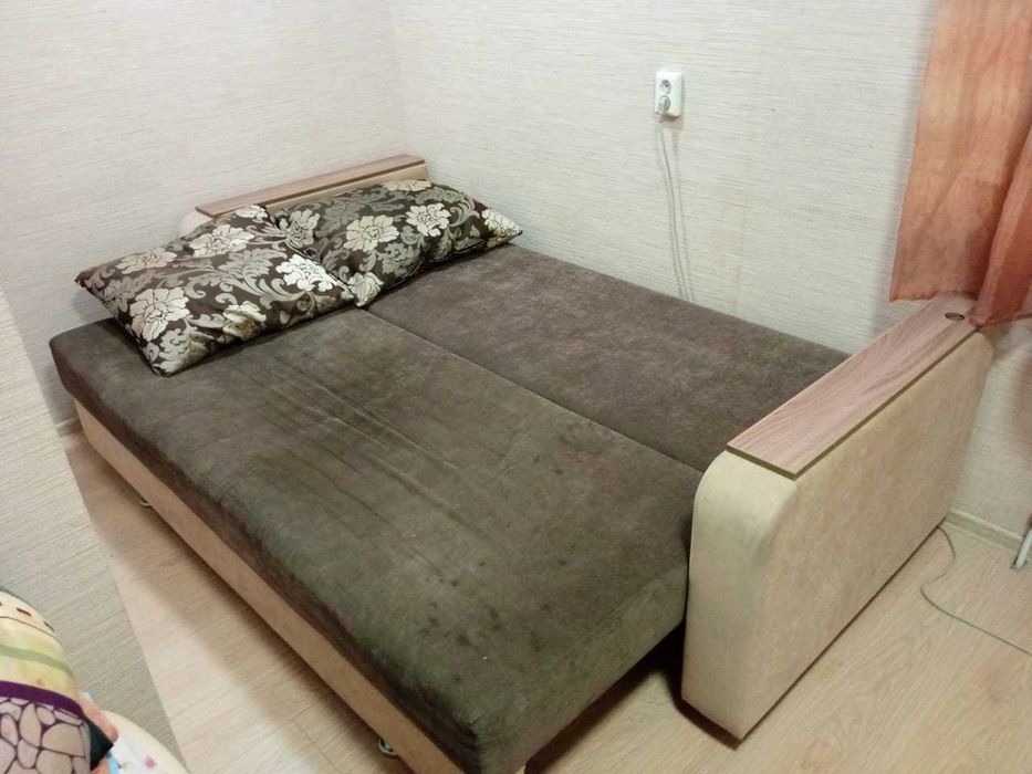 Диван б/у, раздвижной