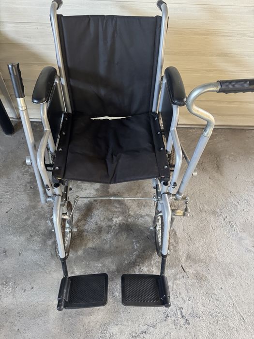 Инвалидная каляска продам