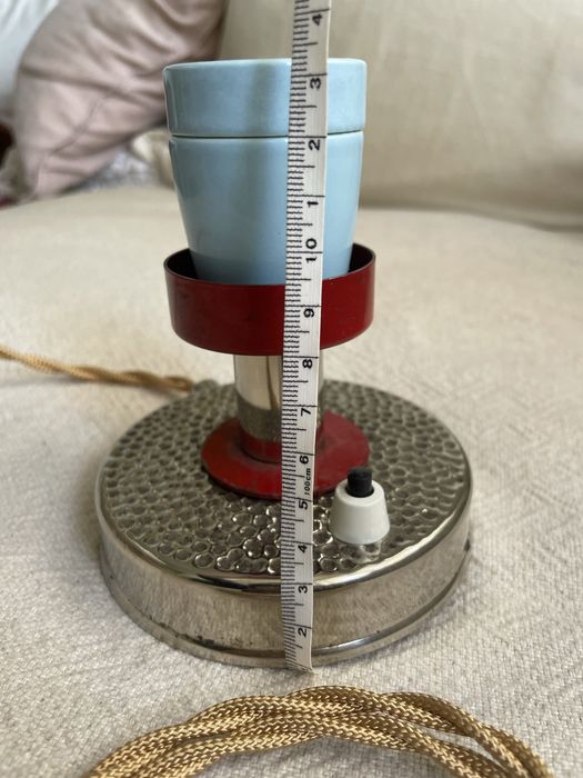 Lampa veche reconditionata.