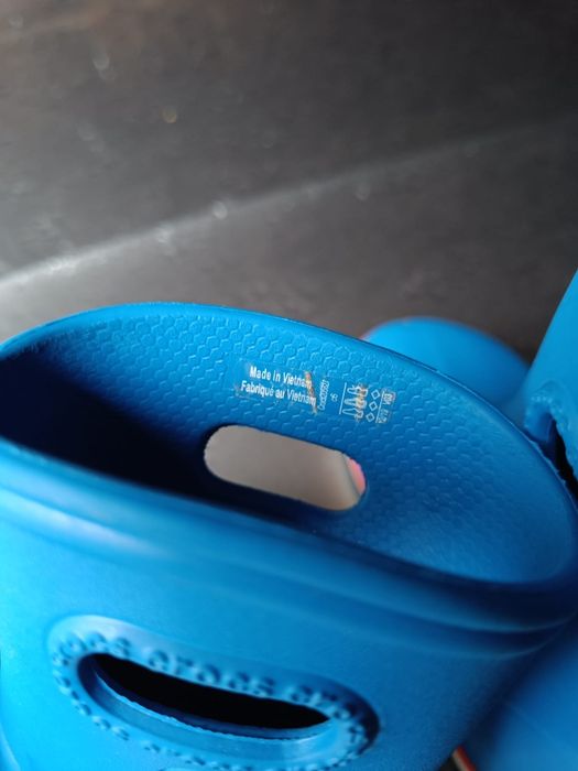 Vând cizme crocs copii