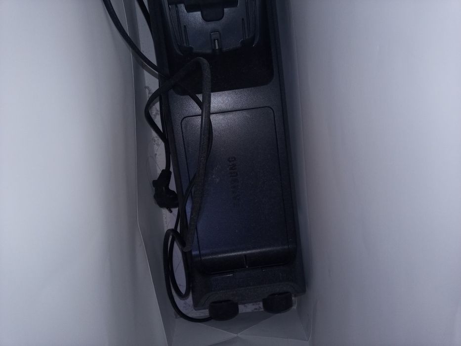 Продам б/ у пылесос Самсунг. Работает но быстро отключается.