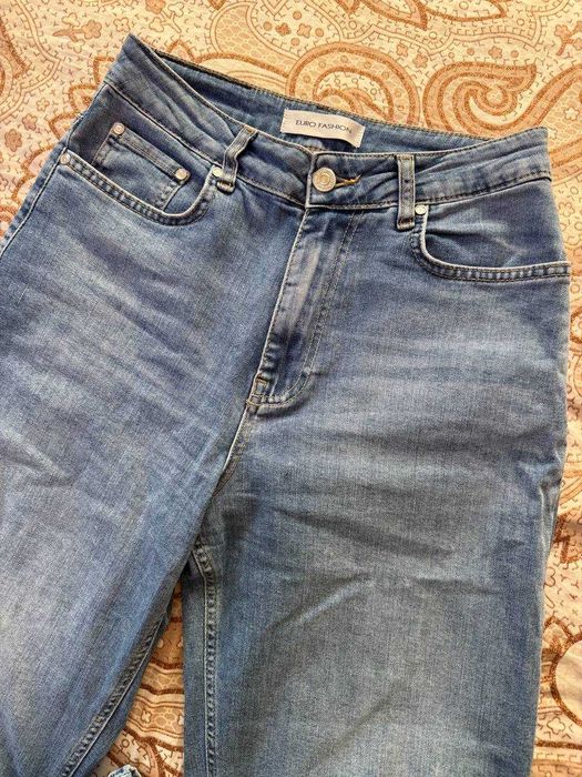 Джинсы фасона Mom Fit, р.44