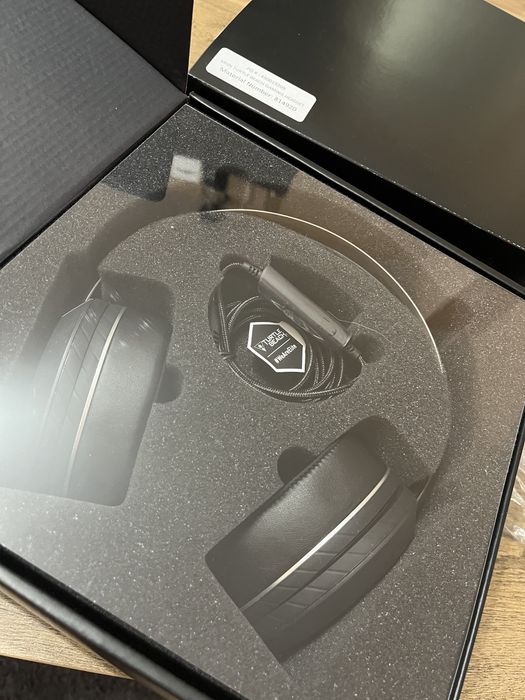 Слушалки ELITE