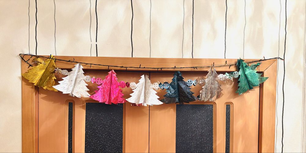 Новогодние дожди бусы игрушки