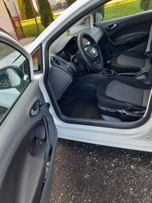 Vând Seat Ibiza 1.2 benzina