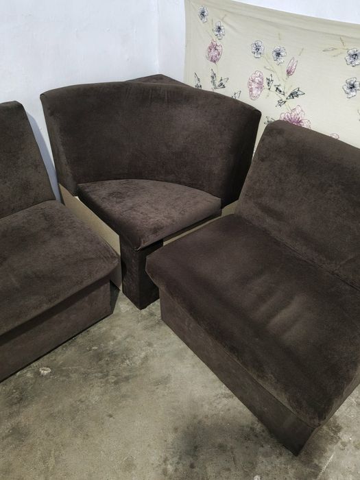 Продавам  ъглов кухненски диван!