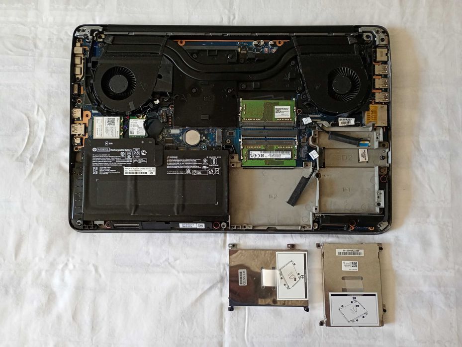 HP Zbook 17 G3 FHD XEON 3.8GHz Nvidia 8GB DDR5 2 X SSD 2 x HDD WWAN 4G
