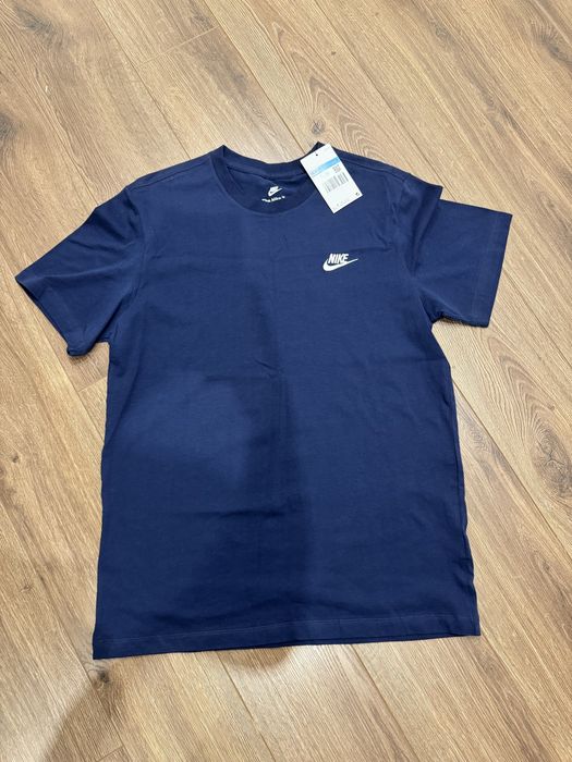 Футболка Nike.