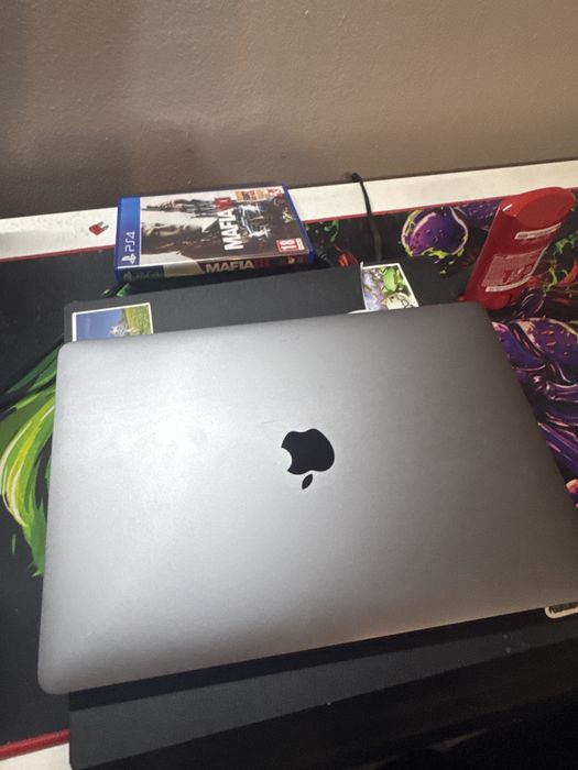 Dezmembrez macbook air m1