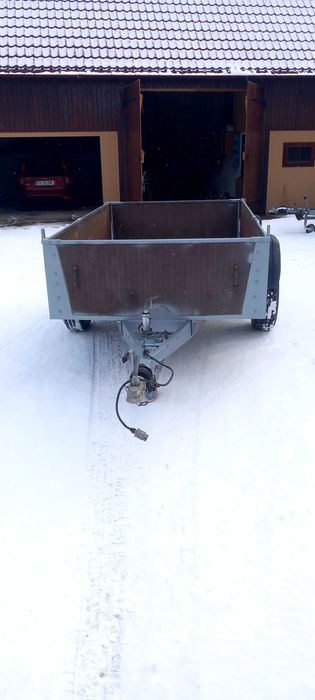 Vand remorca 1.200 kg cu sistem de frânare, reconditionat total