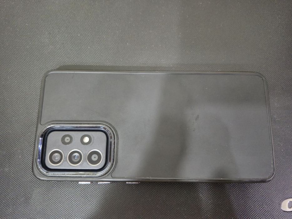 Продам Samsung A52