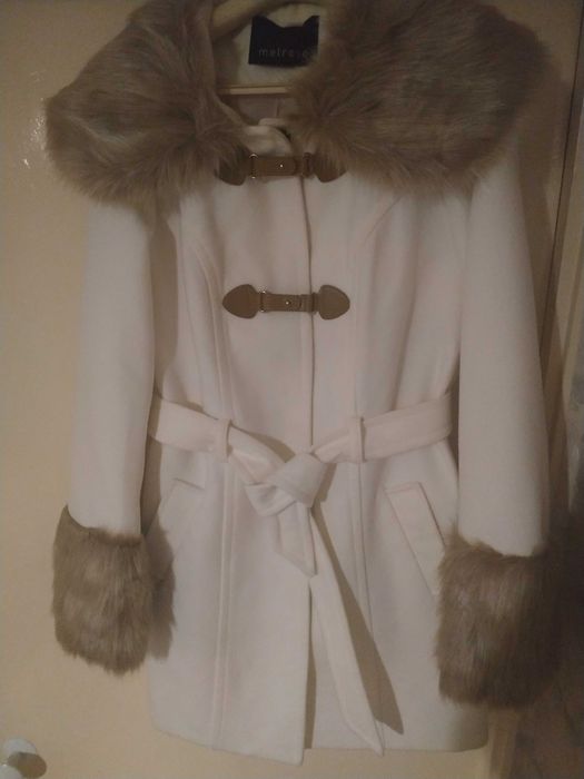 Демисезонное пальто