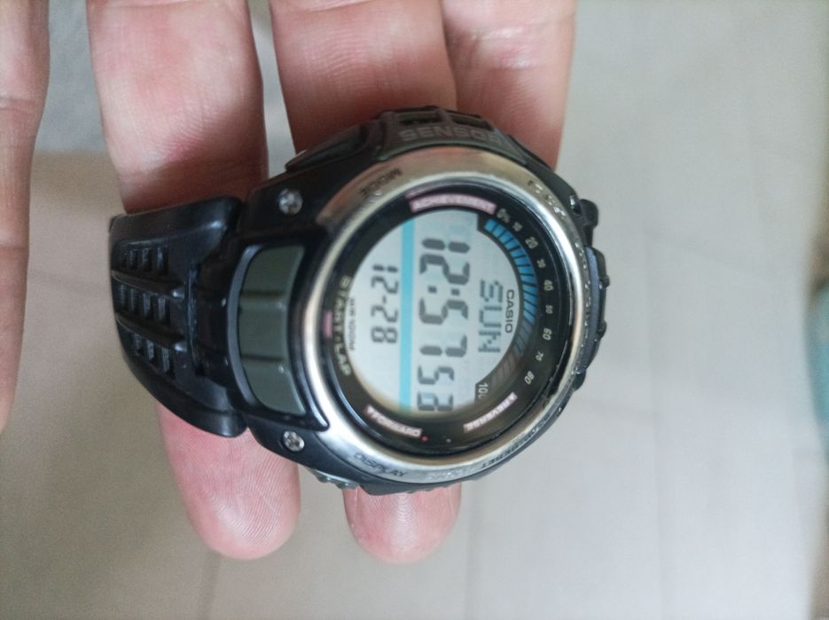 Продавам Casio SGW-200