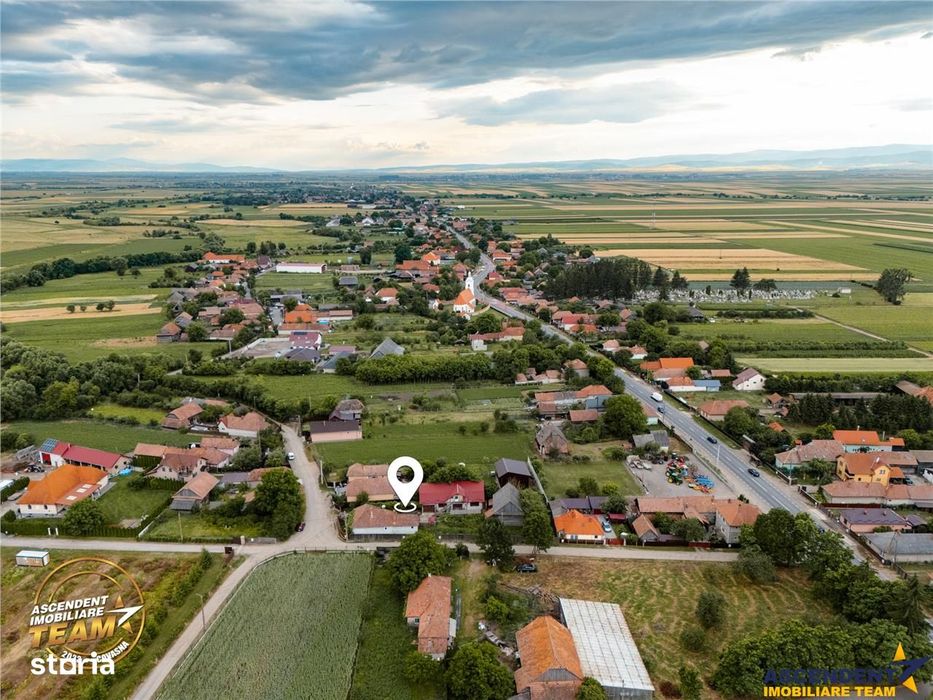Ansamblu: Casa + atelier + sura + 1.123mp teren,  Sat Lunga, Covasna