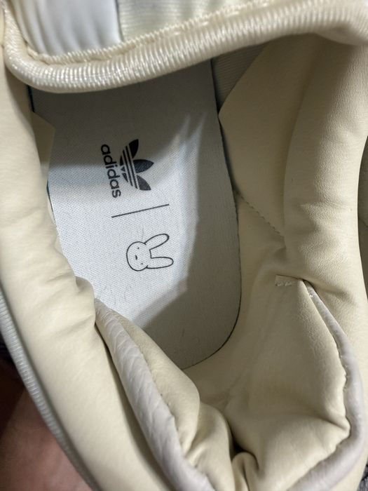 Новые кроссовки Adidas Bad Bunny