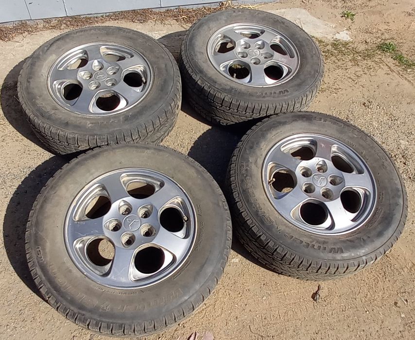 Продам колёса  в сборе 215 70 r16