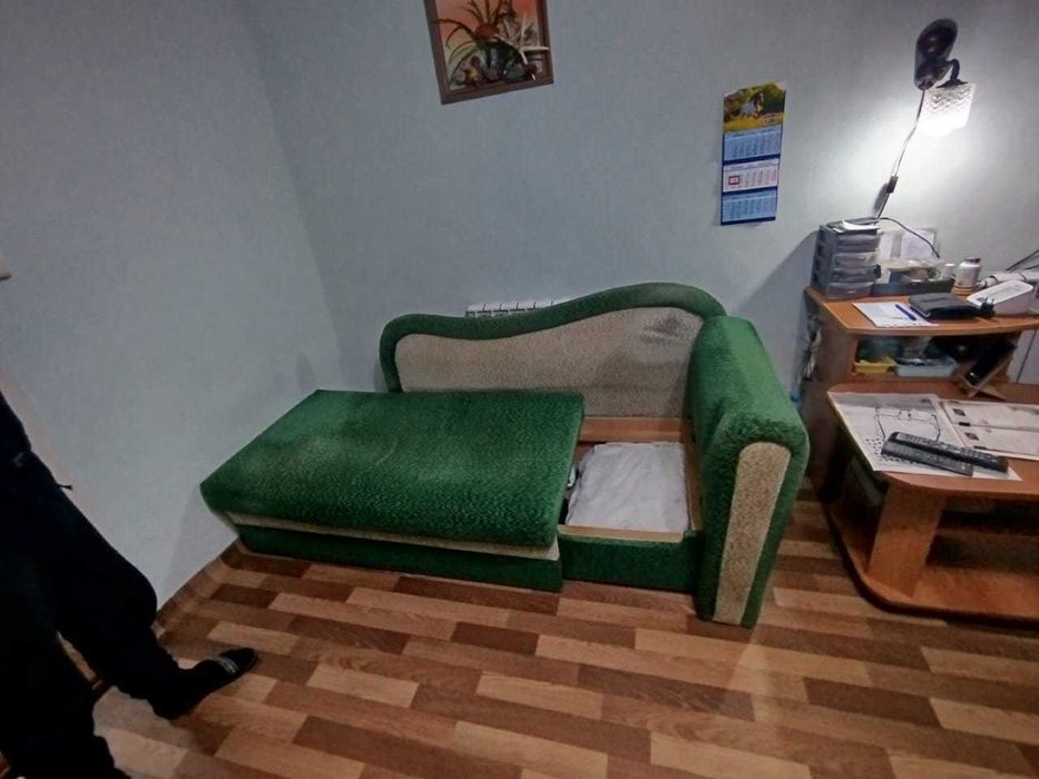 Продам дёшево диваны б.у.