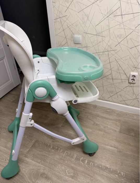 Продам стул для кормления