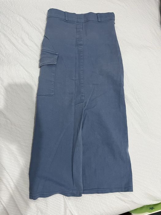 Юбка повсевдневная , удобная, синего цвета,б/у ,самовывоз, прямая юбка