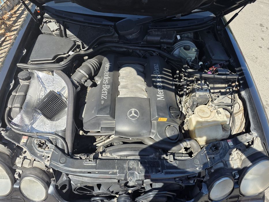 Mercedes-Benz E430 W210