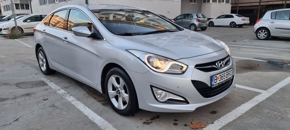 Hyundai i40 Hyundai i40 1.7 Diesel, 116 CP – Full comfort, navigație, keyless