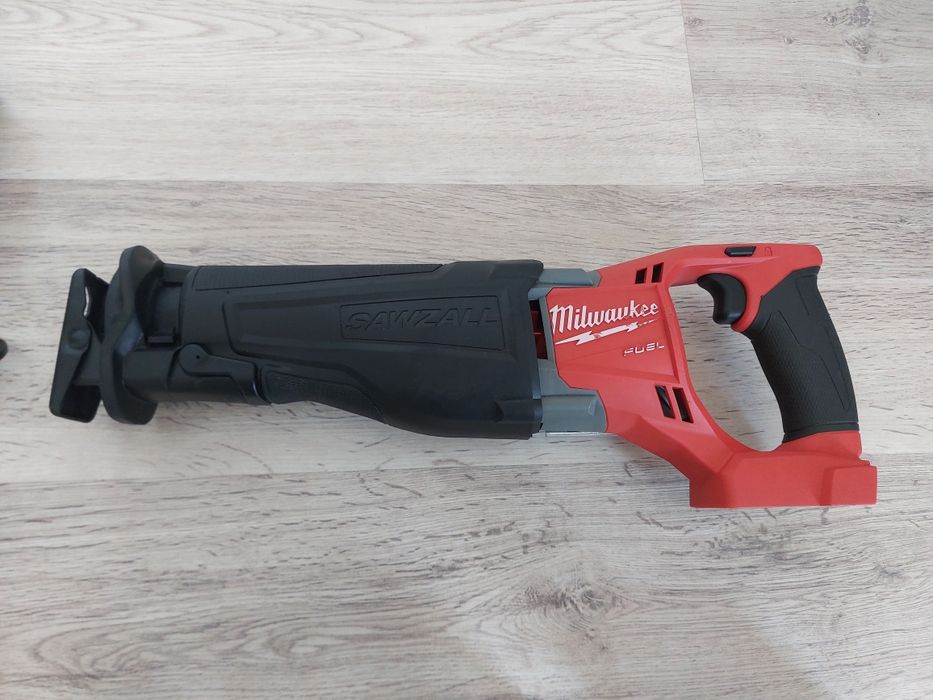 Fierastrau sabie milwaukee M18 CSX, 2020, stare noua, puțin folosit