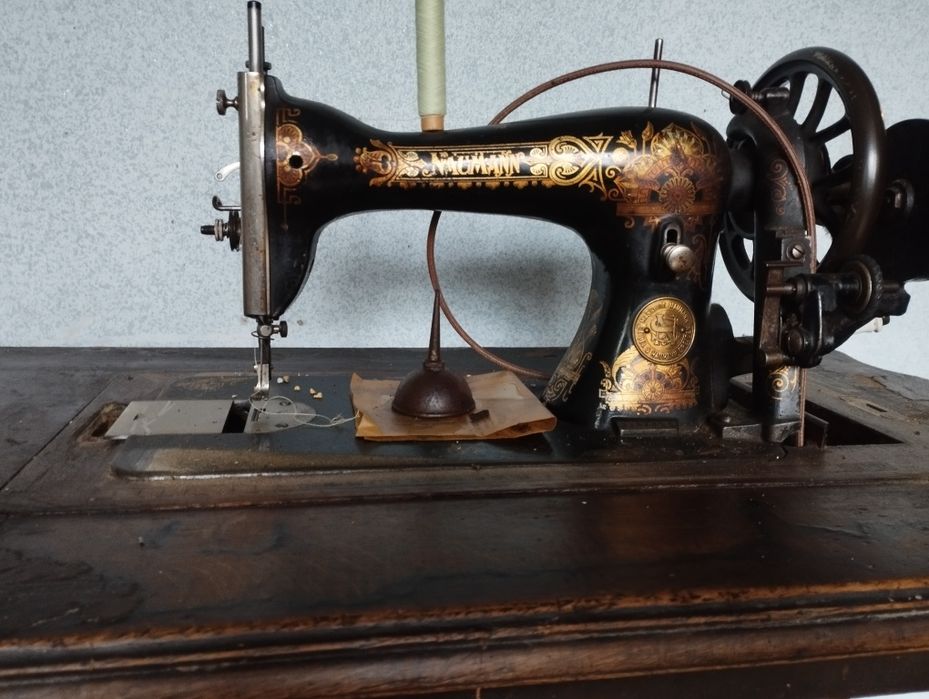 Mașina de cusut Naumann fabricată 1912/1913