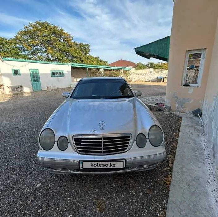 Mercedes benz E 320 W 210