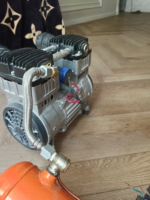 Компрессор от шпаклевочного аппарата