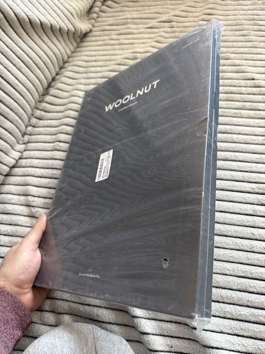 Woolnut Leather Sleeve MacBook Pro 14” калъф за Макбук про