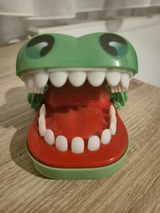 Joc crocodilul la dentist