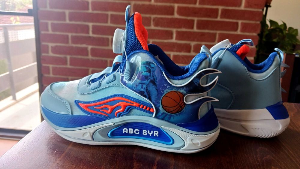 Маратонки за момче