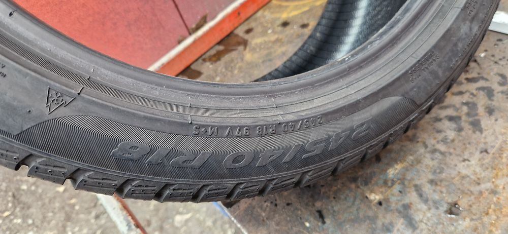 1 Anvelopa Pirelli 245 40 R18 M+S