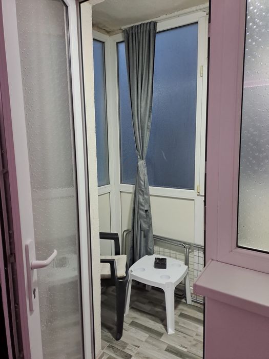 Inchiriez ap.3 camere sau schimb