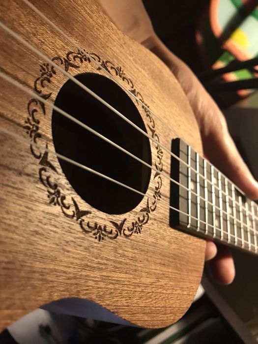 Укулеле сопрано новая (ukulele) + чехол