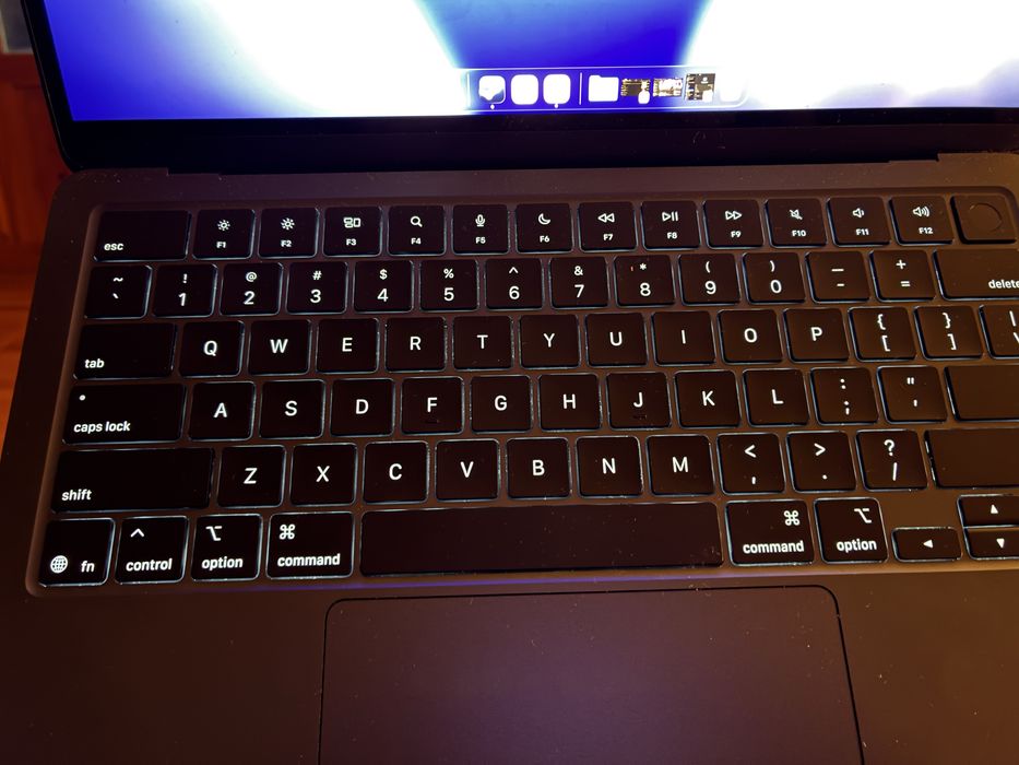 Macbook Air m4 16 Gb ОЗУ