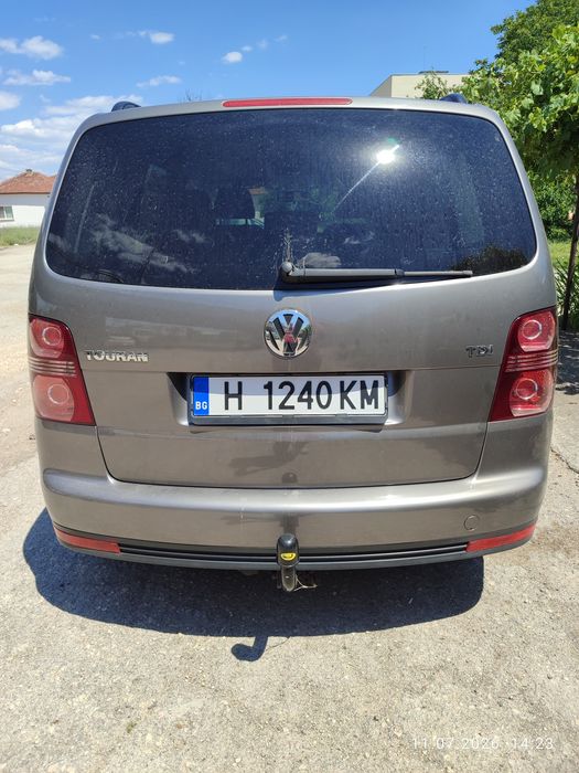 Продавам Vw Touran 1.9 TDI