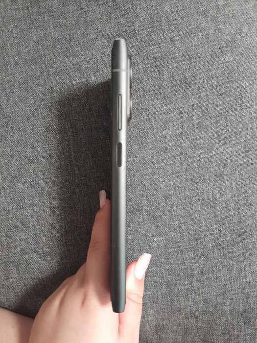 Телефон HMD Skyline