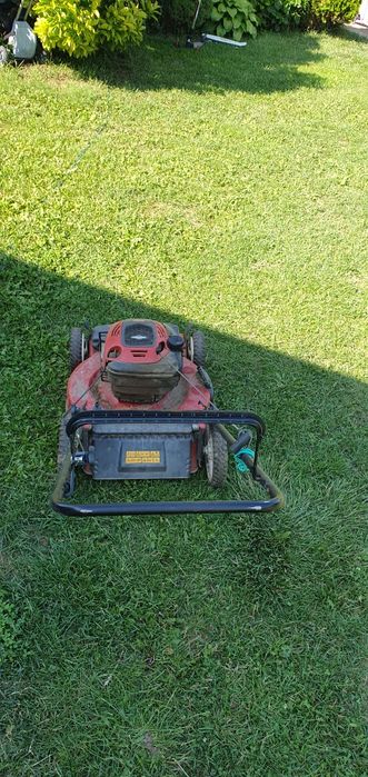 Toro mașina de tuns iarba