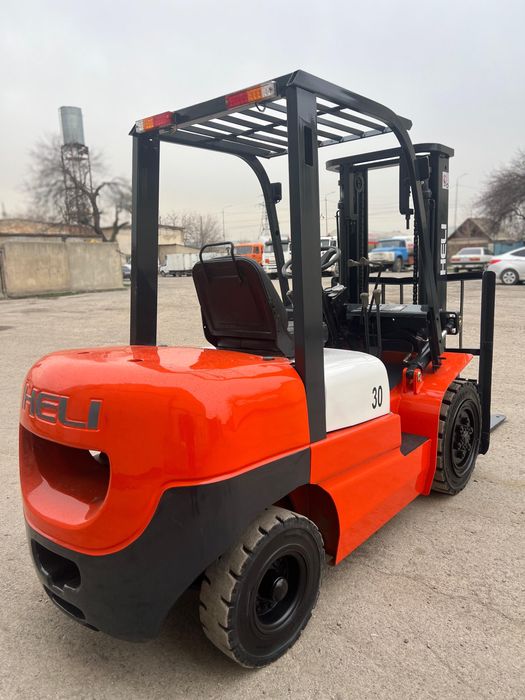 Вилочный погрузчик кара автокара