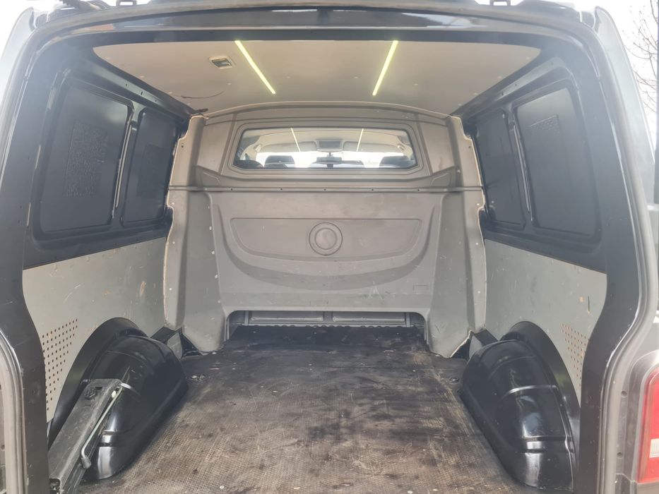 VW Caravelle T5 Transporter Lung 2.0 TDI 2012 DSG