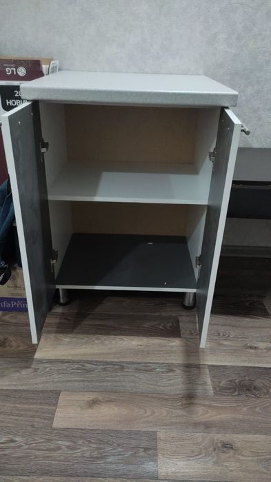 Шкаф кухонный       .