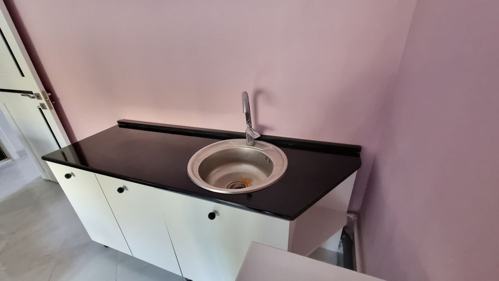 Полка с раковиной