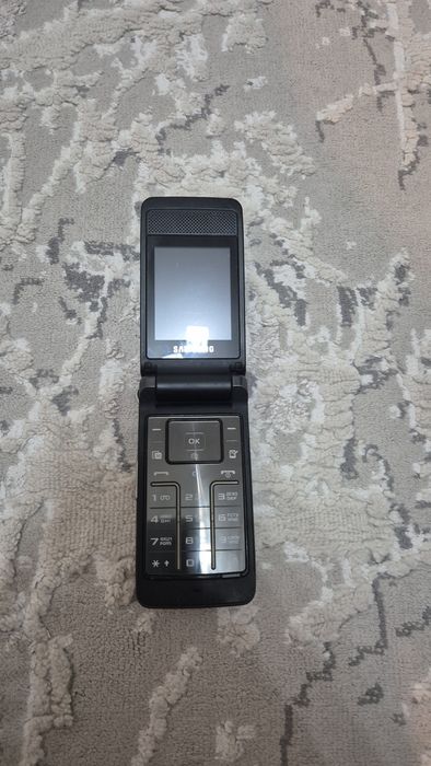 Телефон раскладушка samsung S3600i