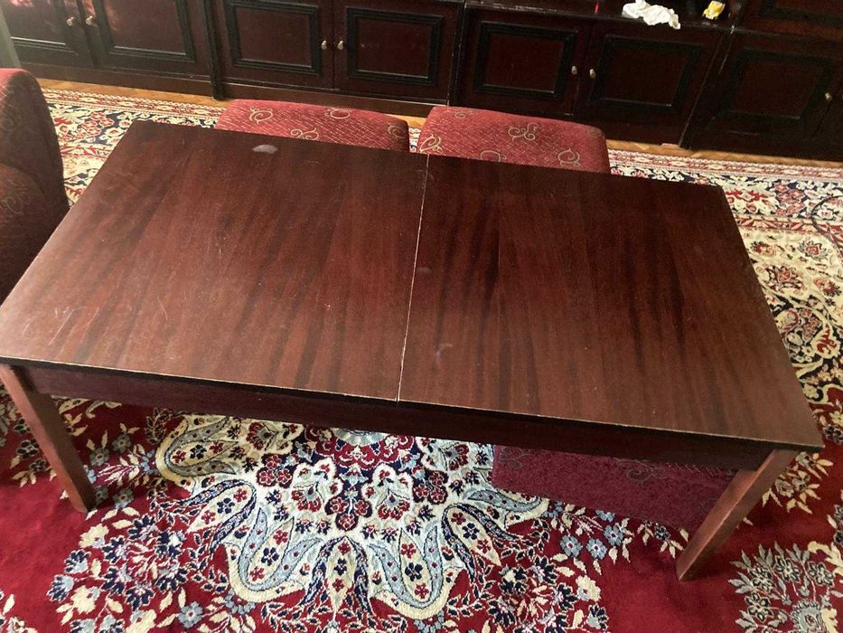 Диван  и холна масичка